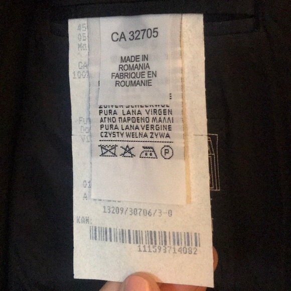 Harry Rosen -  Baumler suit - Picture 7 of 8